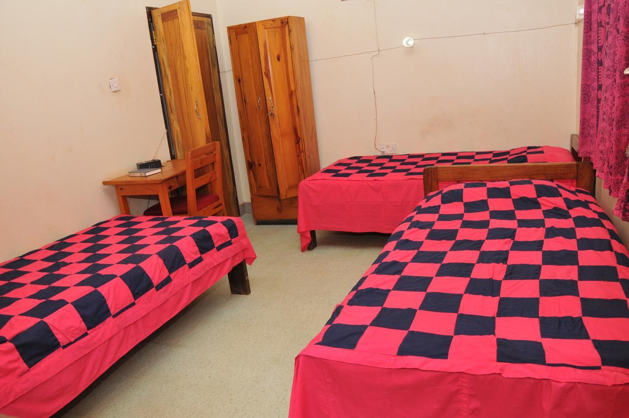 New Court View Hotel Masindi Exterior foto